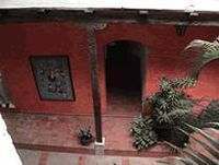 Guest-House-Nicolas-Nader-Entrance